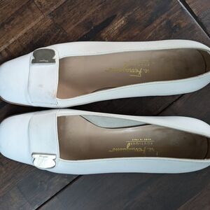 Salvatore Ferragamo white leather kitten heels. Vintage